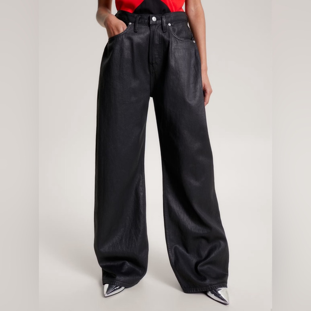 Tommy Hilfiger Mid Rise Relaxed Coated Black Jeans